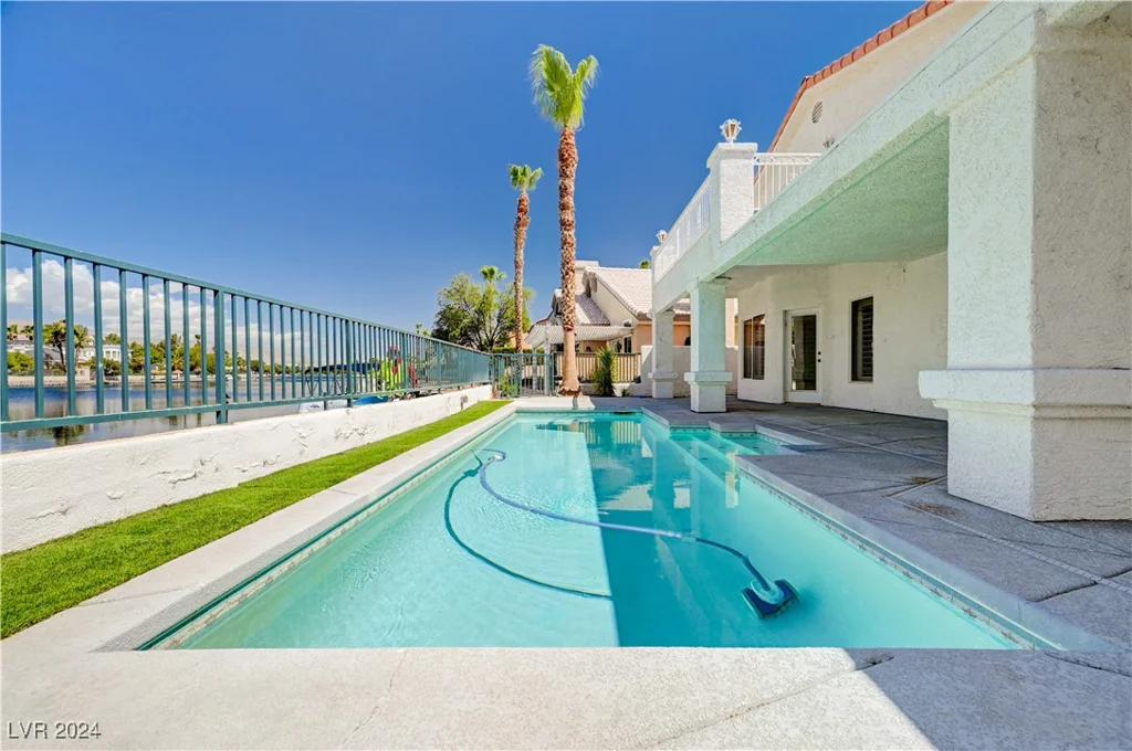 2717 Crystal Beach, Las Vegas, NV 89128