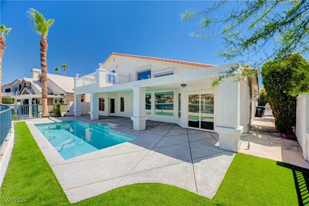 2717 Crystal Beach, Las Vegas, NV 89128