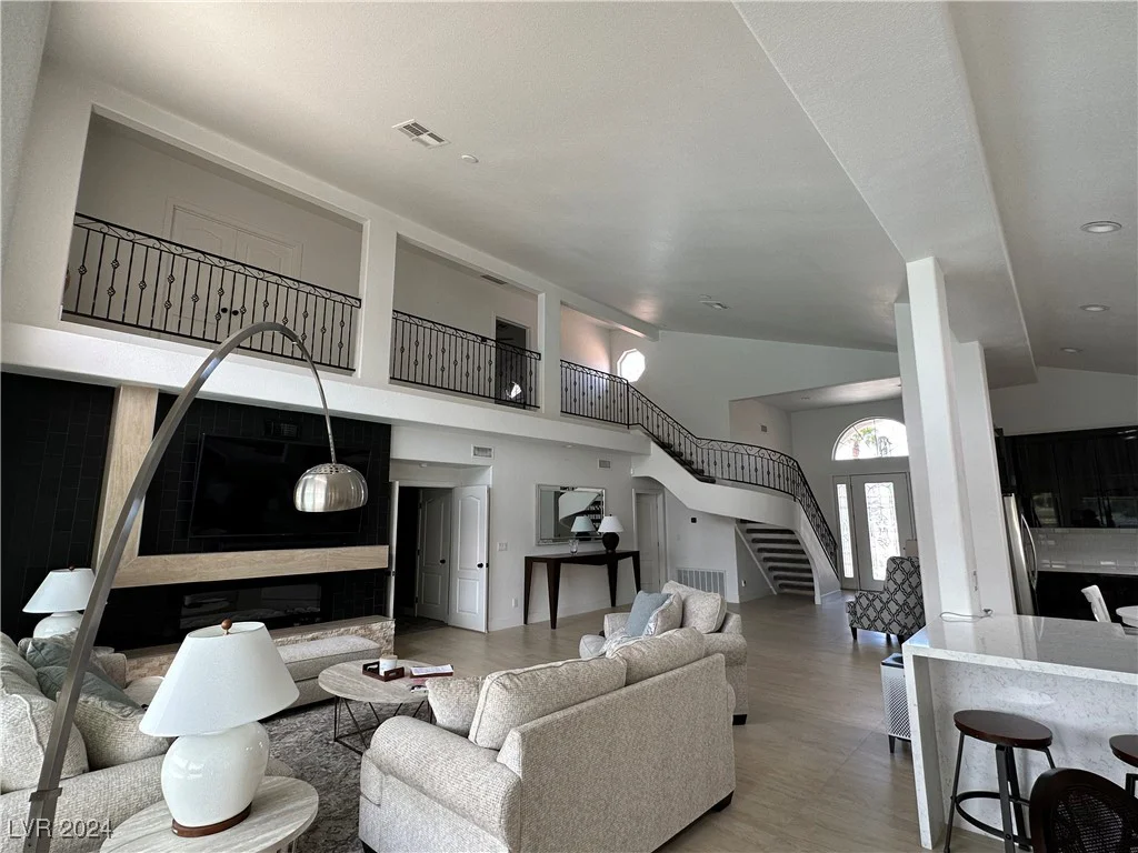 2717 Crystal Beach, Las Vegas, NV 89128