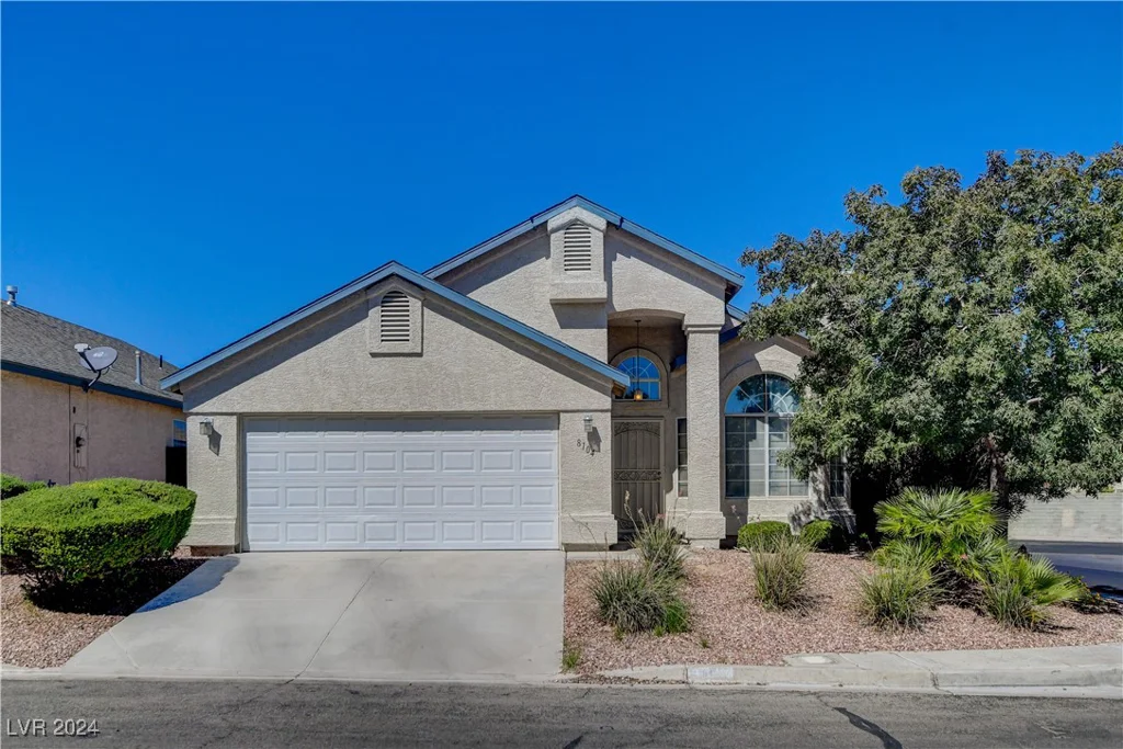 8104 Bay Springs, Las Vegas, NV 89128