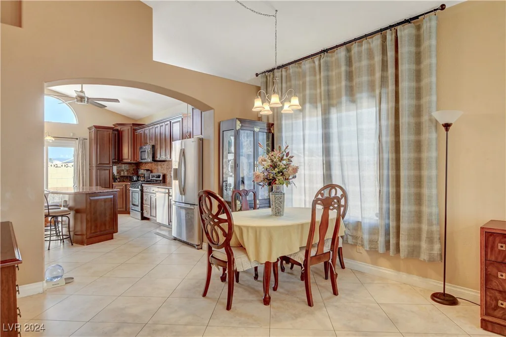 8104 Bay Springs, Las Vegas, NV 89128