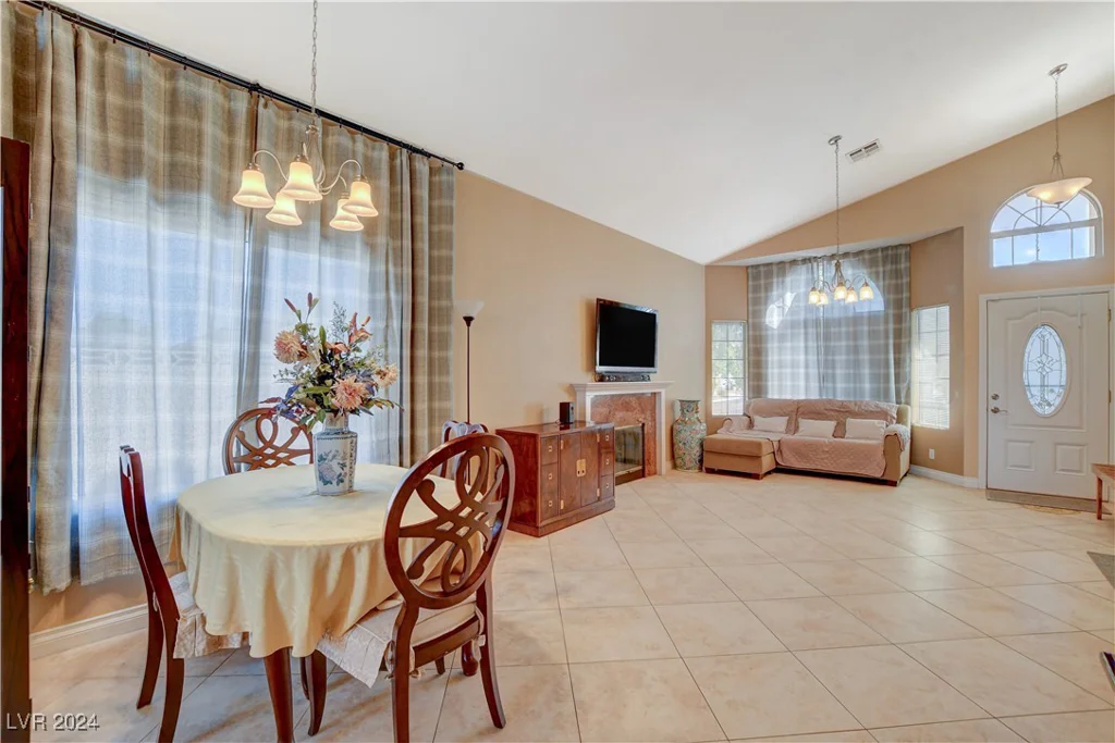8104 Bay Springs, Las Vegas, NV 89128