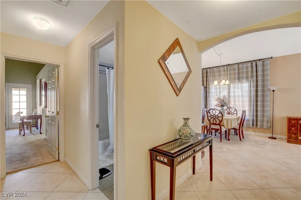 8104 Bay Springs, Las Vegas, NV 89128