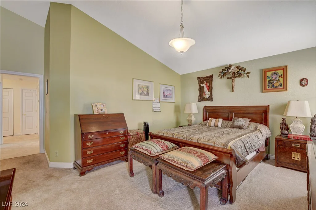 8104 Bay Springs, Las Vegas, NV 89128