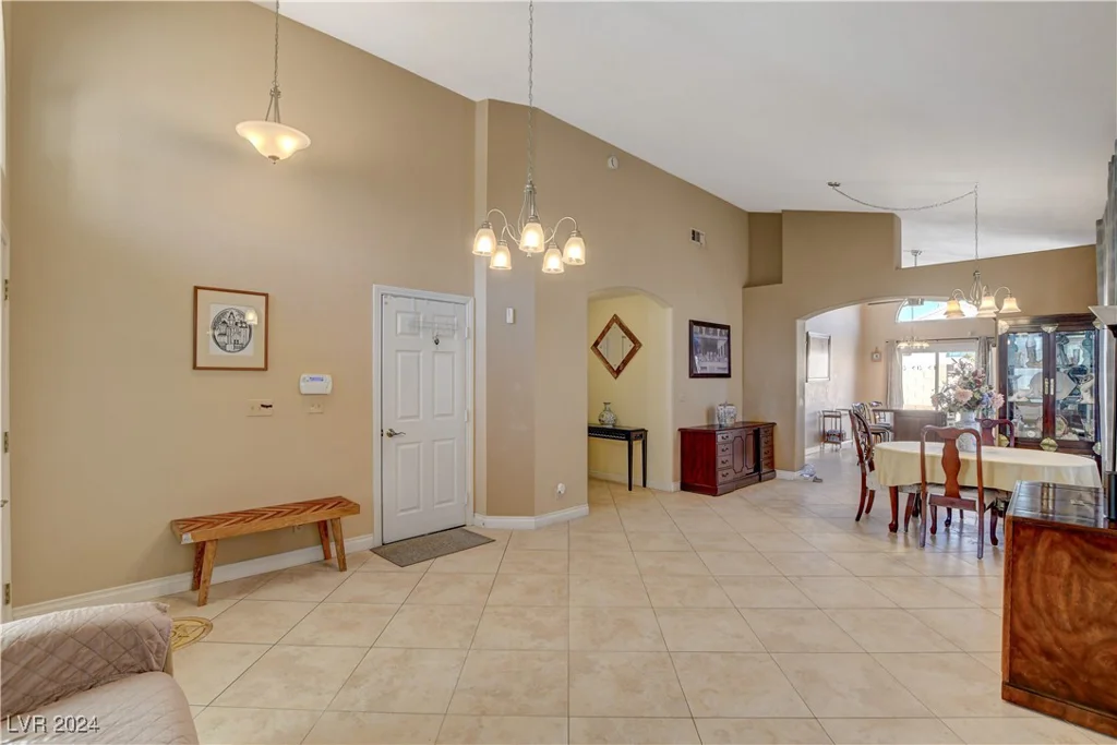8104 Bay Springs, Las Vegas, NV 89128