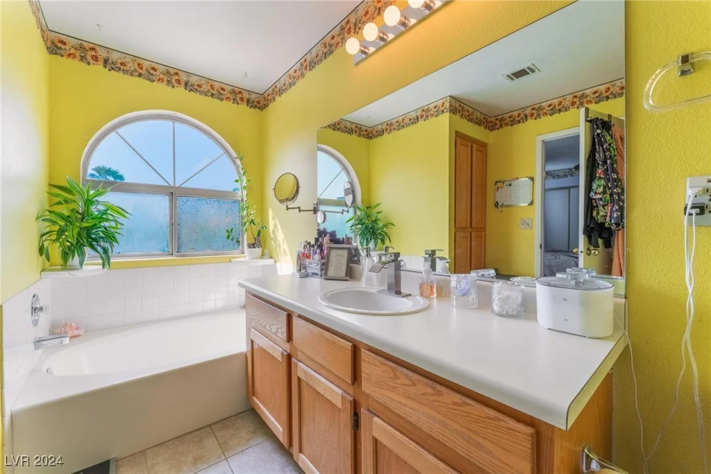 344 Dockside, Las Vegas, NV 89145