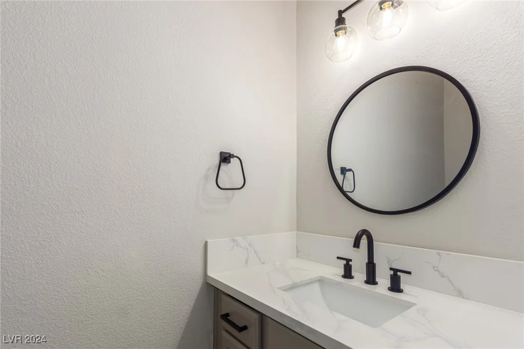 801 Dana Hills, Las Vegas, NV 89134