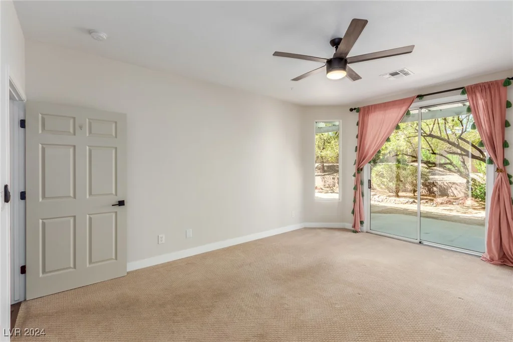 801 Dana Hills, Las Vegas, NV 89134