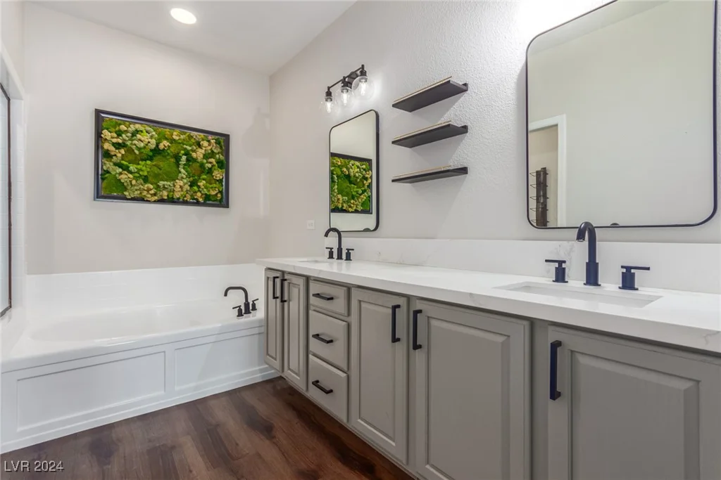 801 Dana Hills, Las Vegas, NV 89134