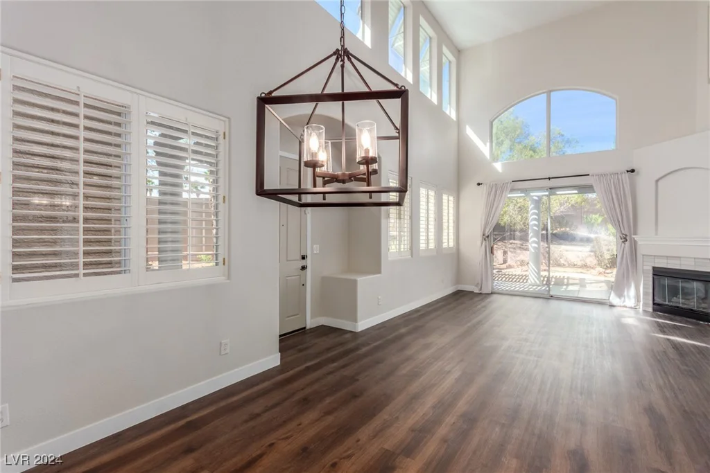801 Dana Hills, Las Vegas, NV 89134
