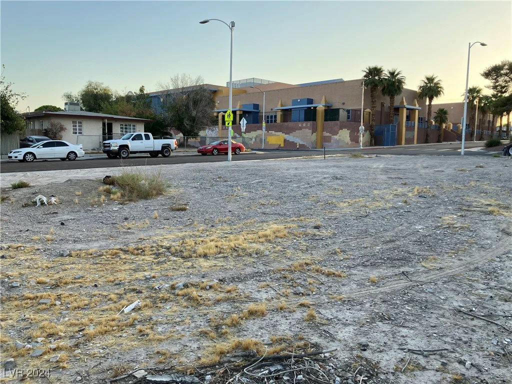 200 N 18th, Las Vegas, NV 89101
