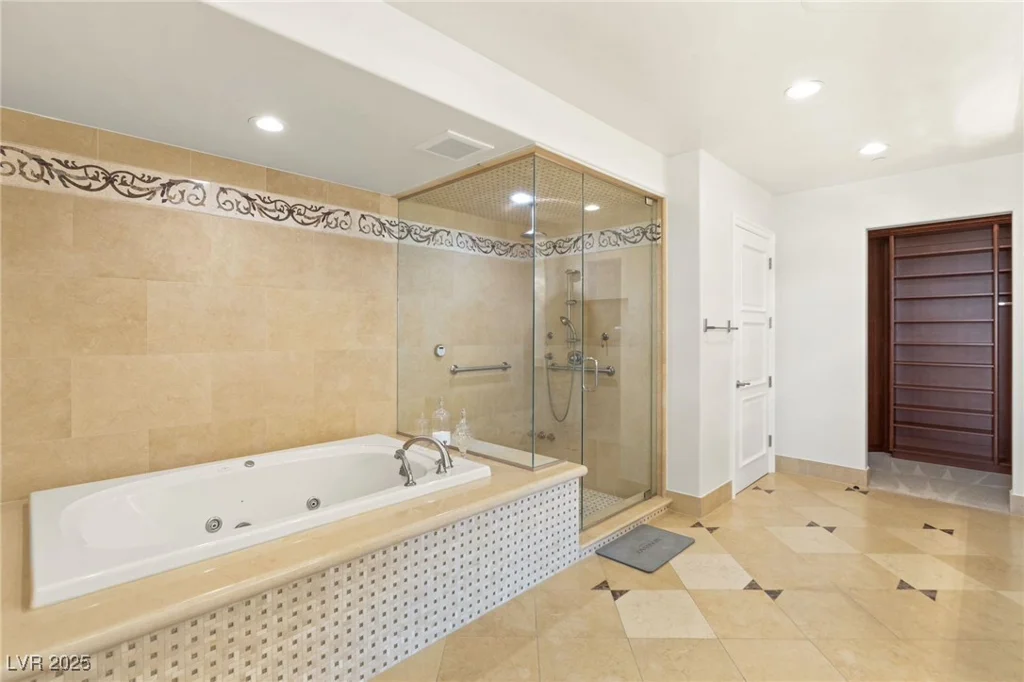 9101 Alta, Las Vegas, NV 89145
