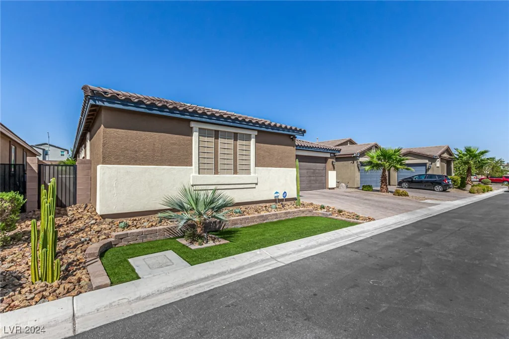 8337 Sonora Del Sol, Las Vegas, NV 89113