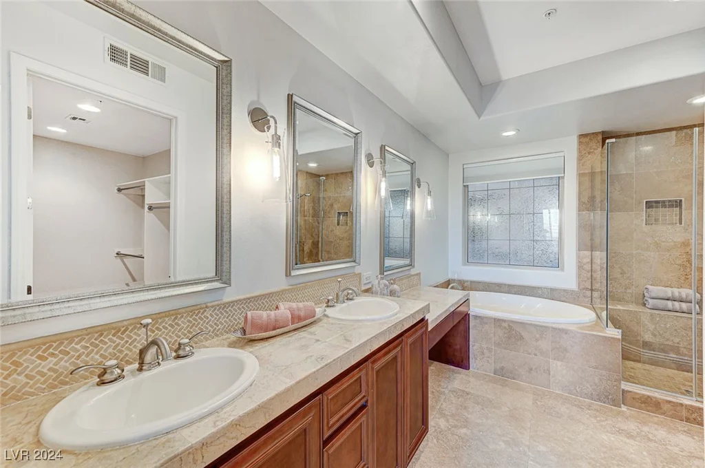 30 Via Mantova, Henderson, NV 89011