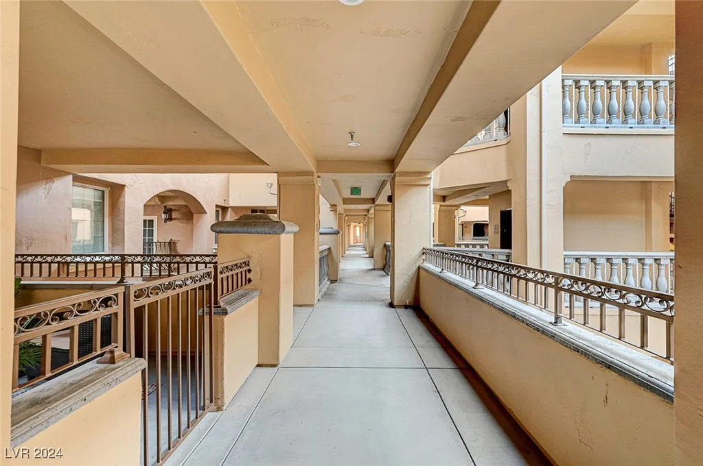 30 Via Mantova, Henderson, NV 89011