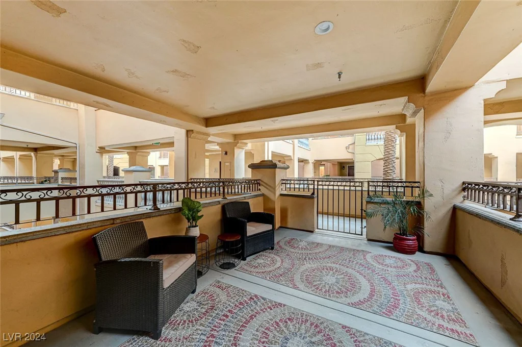 30 Via Mantova, Henderson, NV 89011