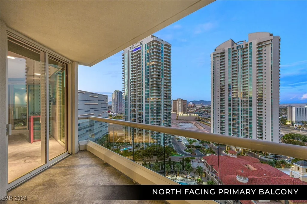 2877 Paradise, Las Vegas, NV 89109