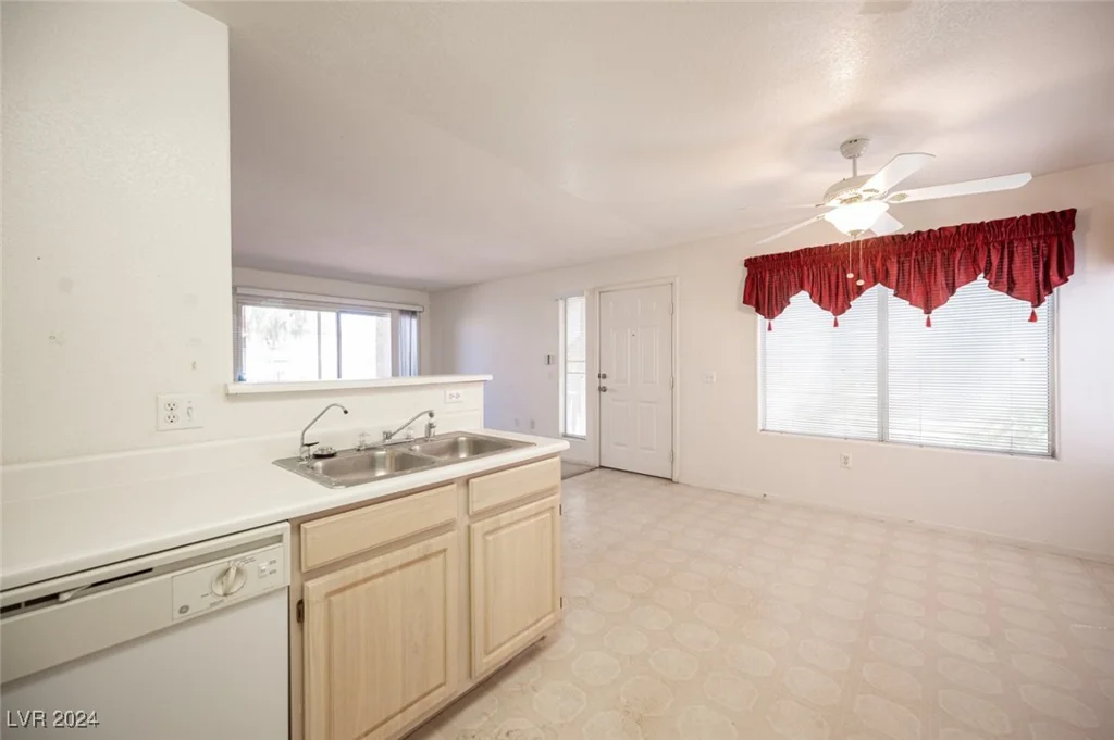 5710 Tropicana, Las Vegas, NV 89122