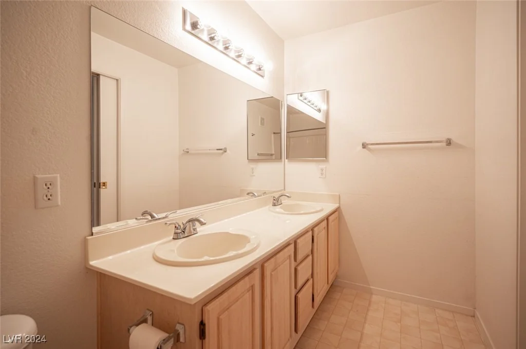 5710 Tropicana, Las Vegas, NV 89122