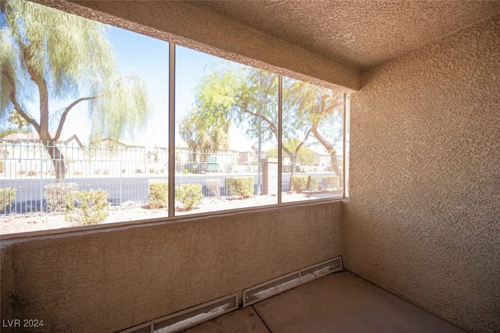 5710 Tropicana, Las Vegas, NV 89122