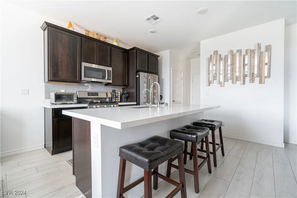 9662 Dalton Lake, Las Vegas, NV 89178