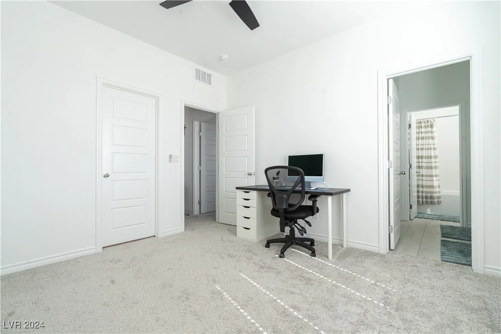 9662 Dalton Lake, Las Vegas, NV 89178
