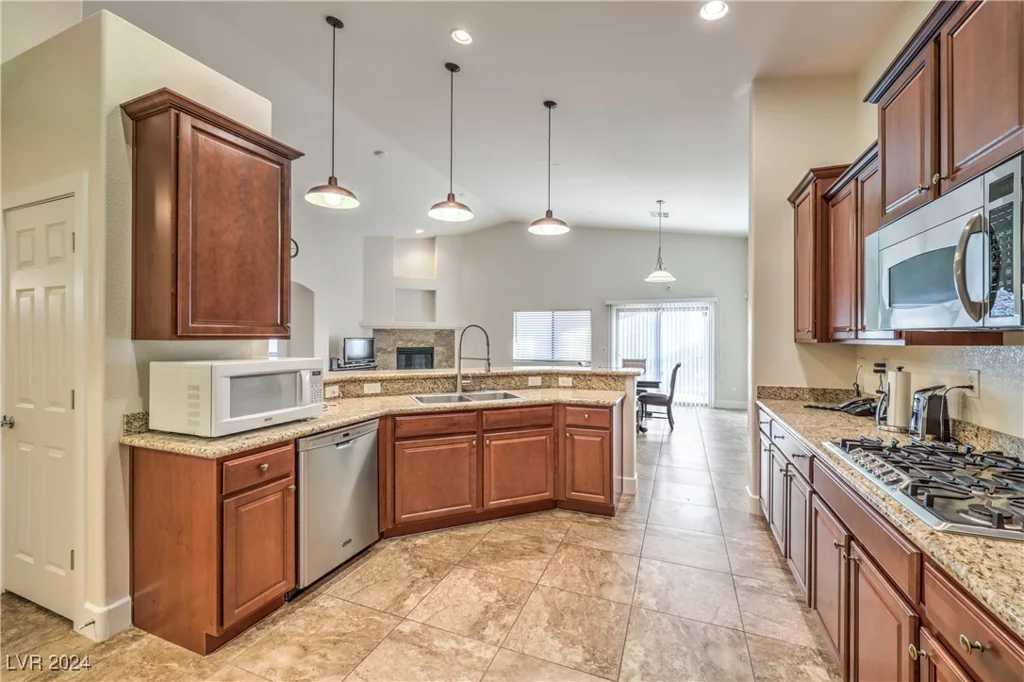 159 Birch Ridge, Las Vegas, NV 89183