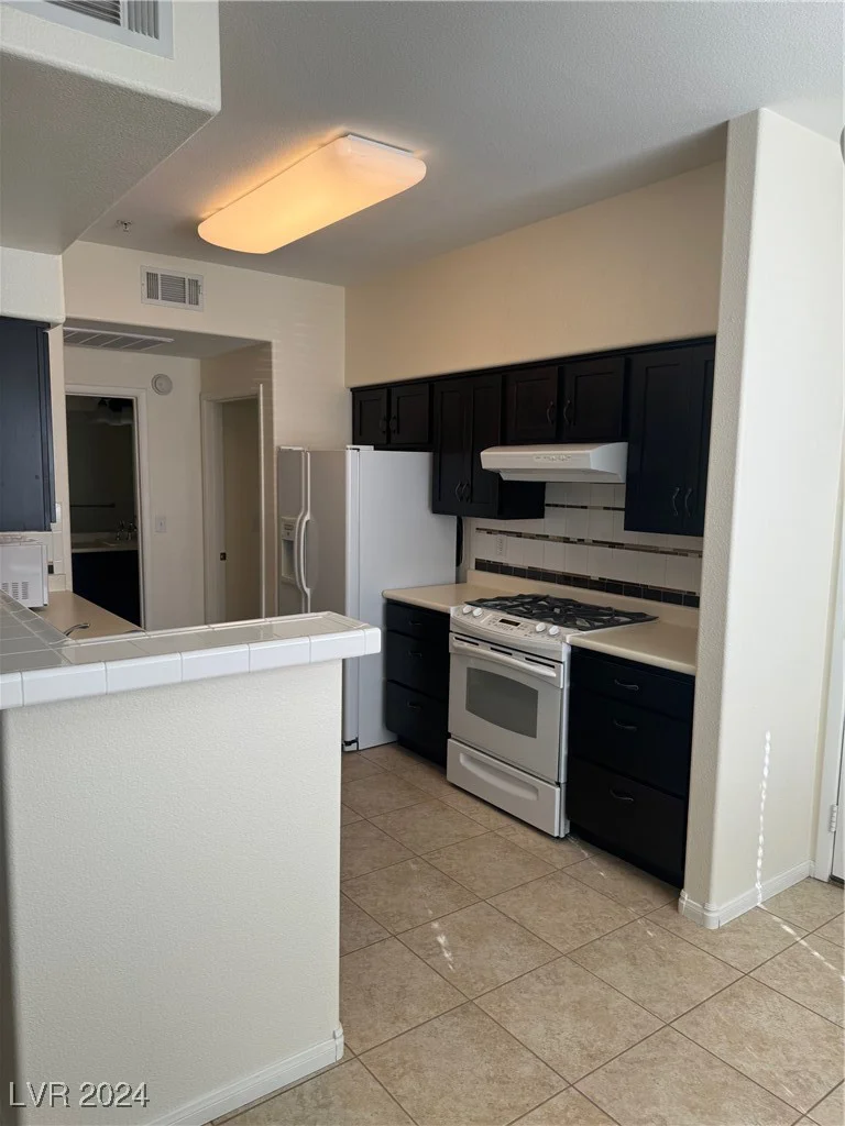 9050 Warm Springs, Las Vegas, NV 89148