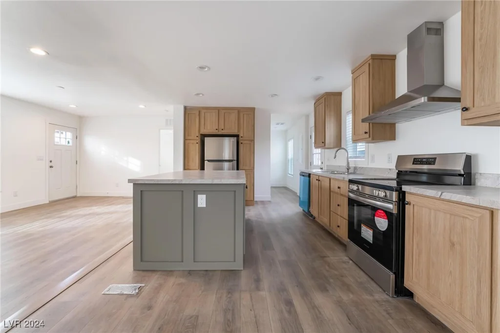 6250 Yellowstone, Las Vegas, NV 89156
