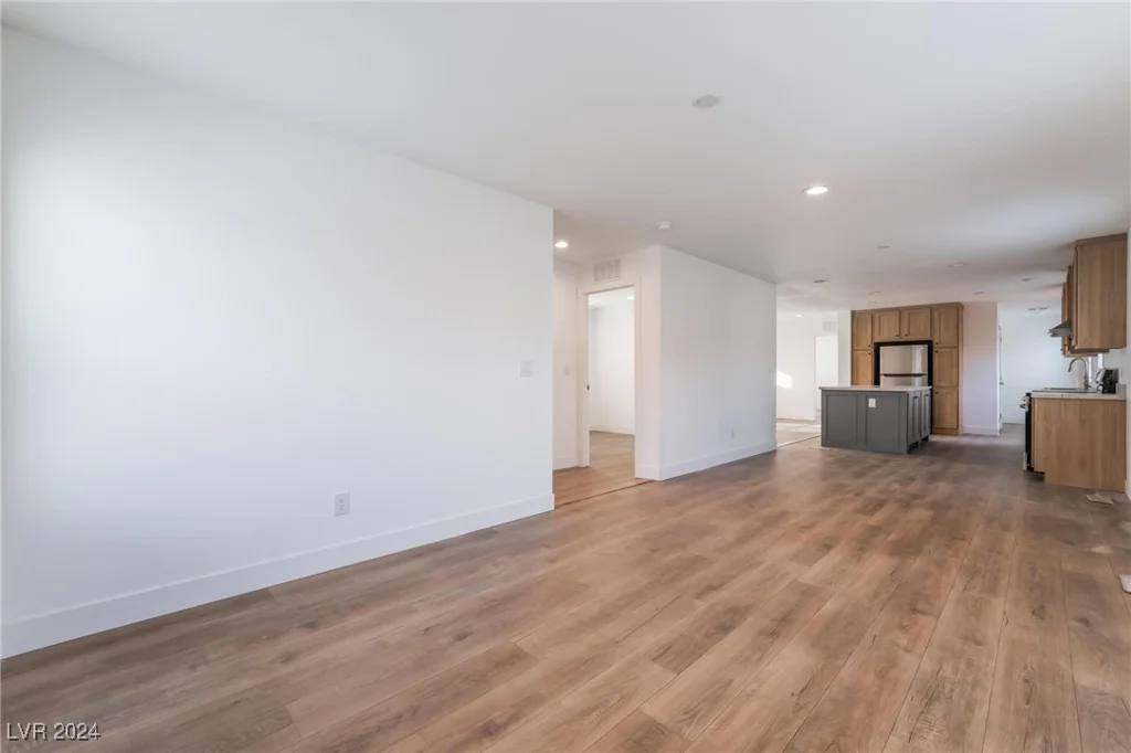 6250 Yellowstone, Las Vegas, NV 89156