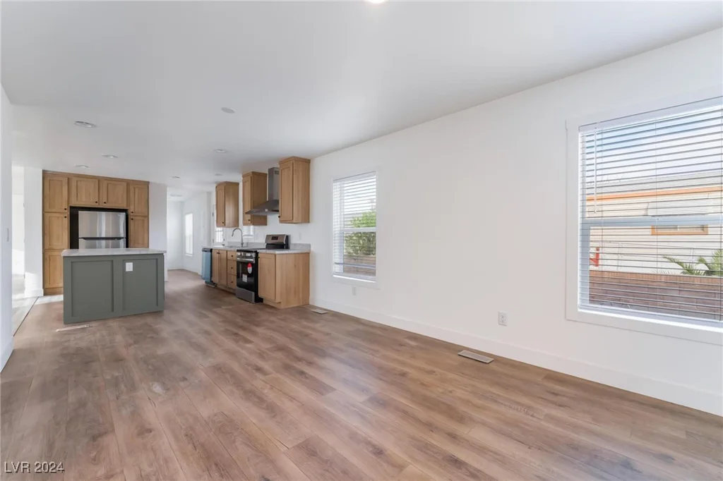 6250 Yellowstone, Las Vegas, NV 89156