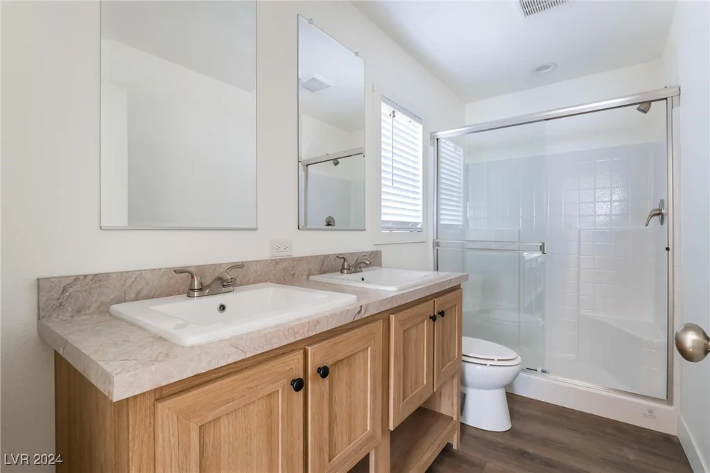 6250 Yellowstone, Las Vegas, NV 89156