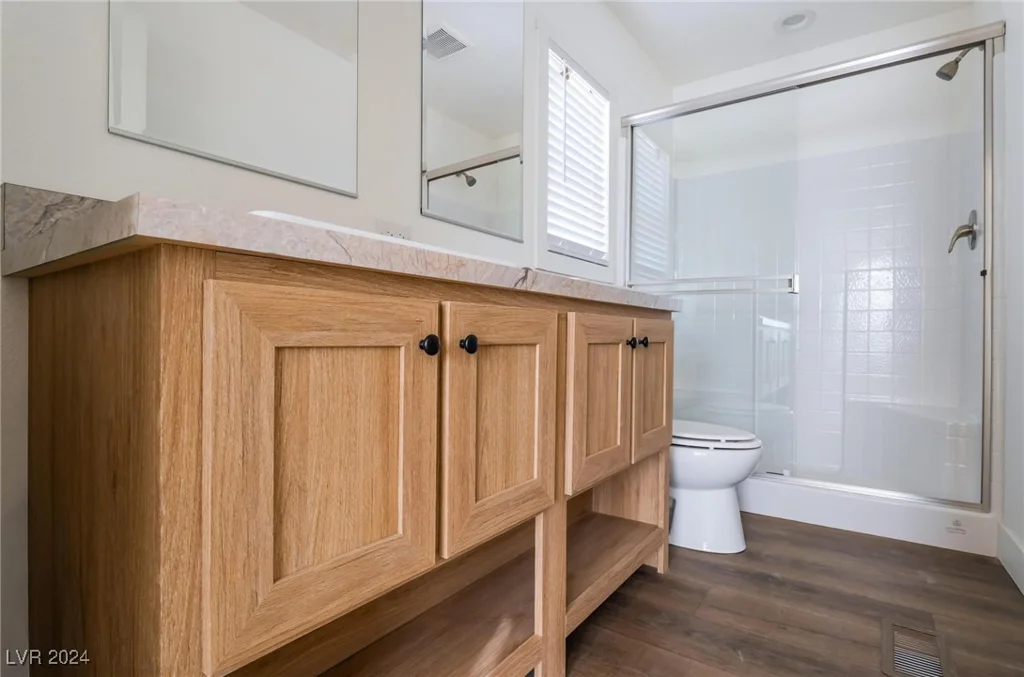 6250 Yellowstone, Las Vegas, NV 89156