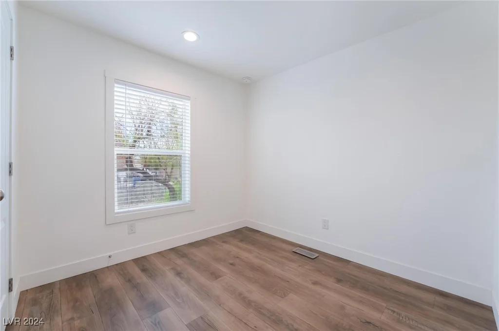 6250 Yellowstone, Las Vegas, NV 89156