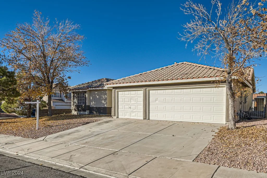 902 Noche De Paz, Henderson, NV 89015
