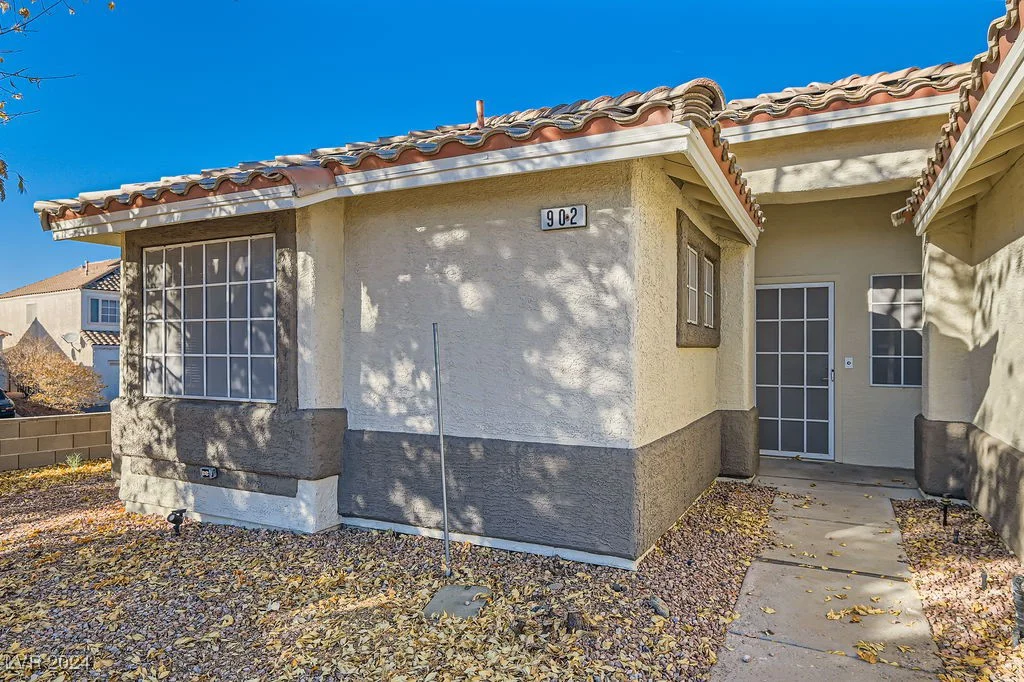 902 Noche De Paz, Henderson, NV 89015