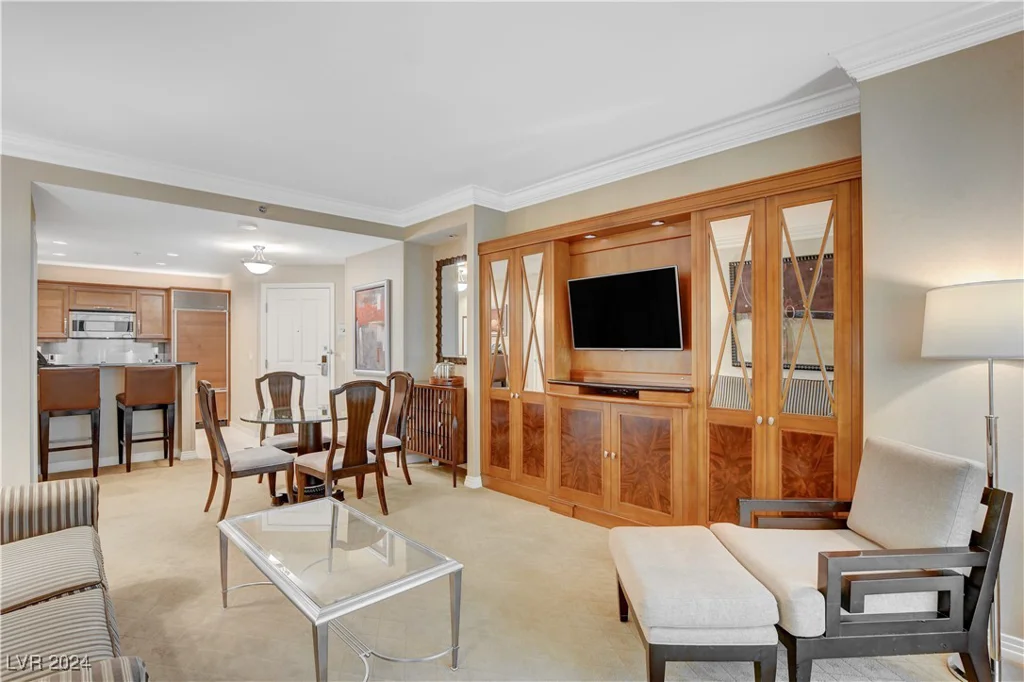 125 Harmon, Las Vegas, NV 89109