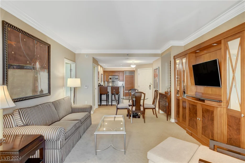 125 Harmon, Las Vegas, NV 89109