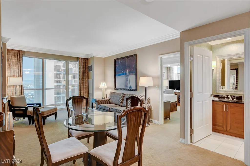 125 Harmon, Las Vegas, NV 89109