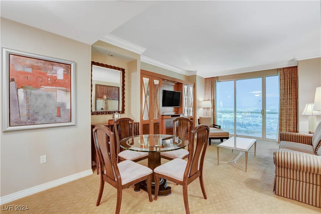 125 Harmon, Las Vegas, NV 89109