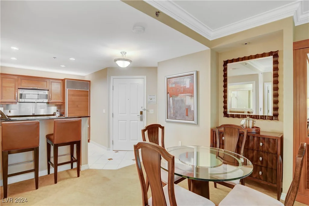 125 Harmon, Las Vegas, NV 89109