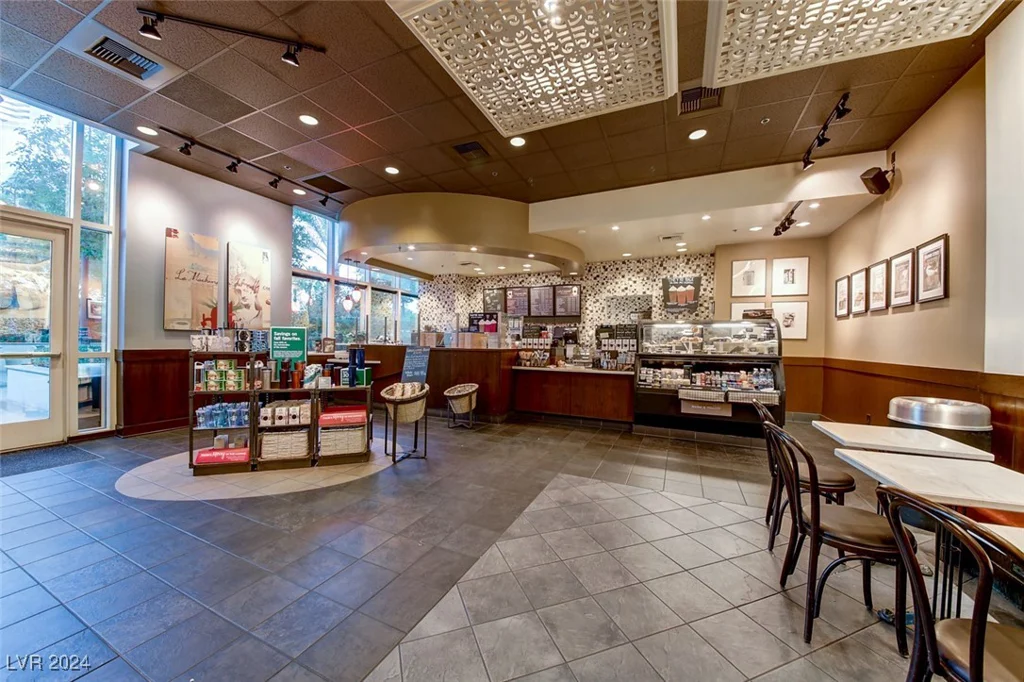 125 Harmon, Las Vegas, NV 89109