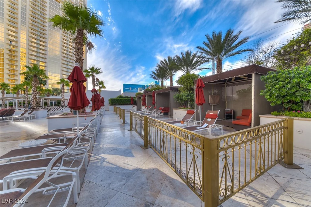 125 Harmon, Las Vegas, NV 89109