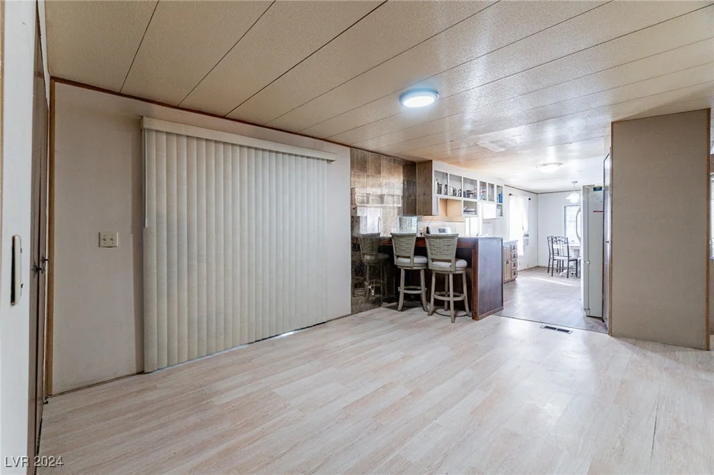 6452 Hartman, Las Vegas, NV 89108