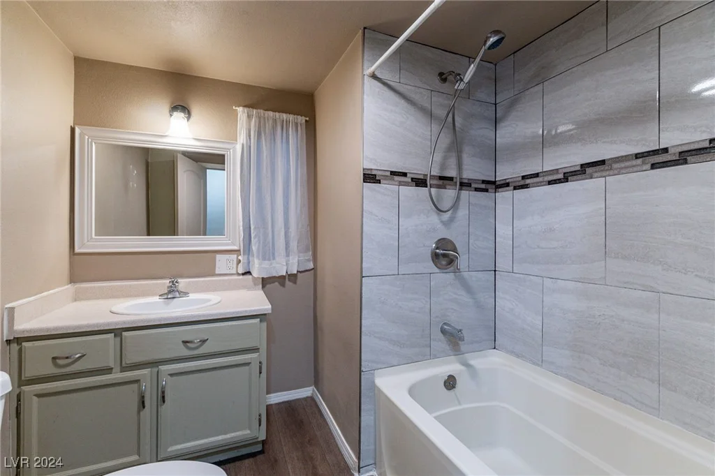 6452 Hartman, Las Vegas, NV 89108