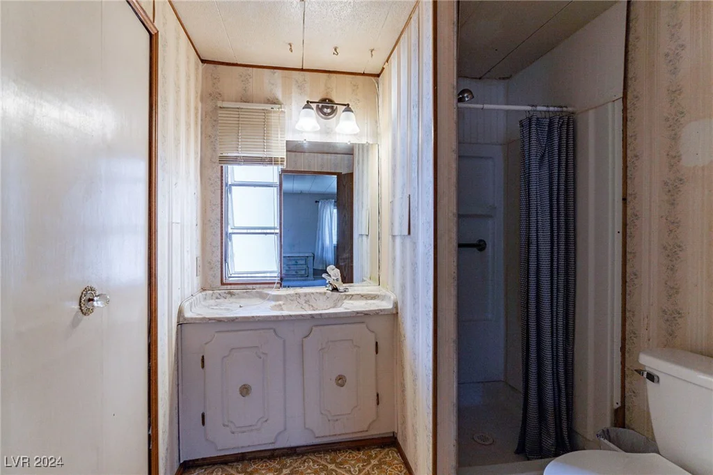 6452 Hartman, Las Vegas, NV 89108