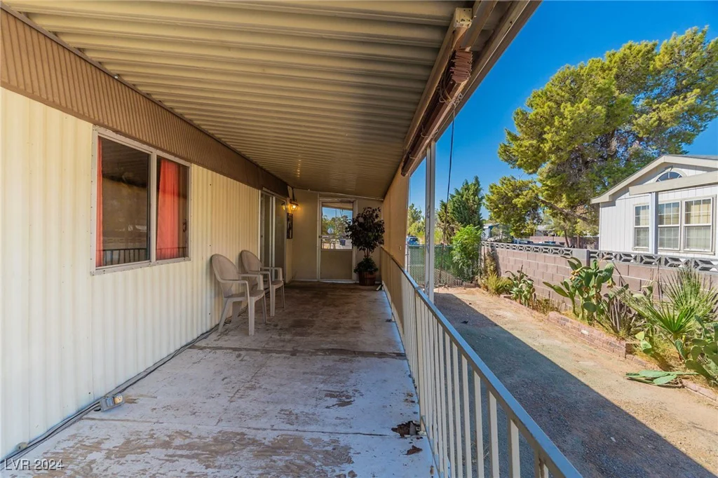 6452 Hartman, Las Vegas, NV 89108