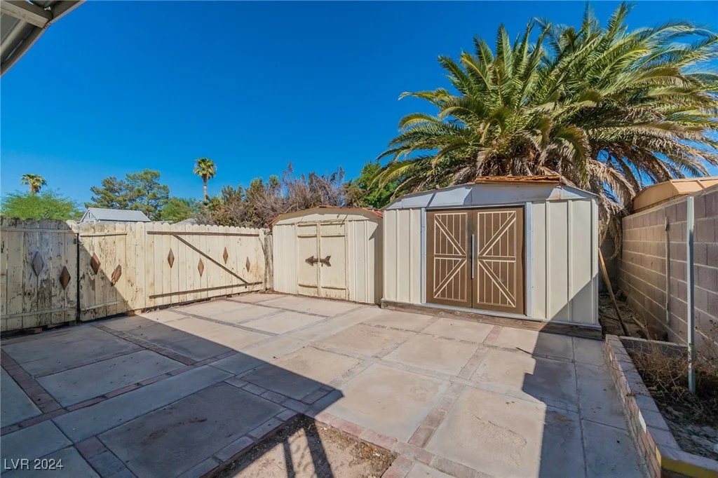 6452 Hartman, Las Vegas, NV 89108