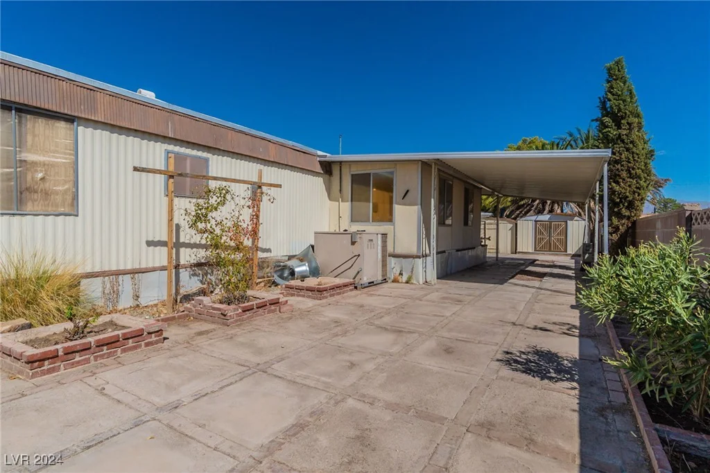 6452 Hartman, Las Vegas, NV 89108
