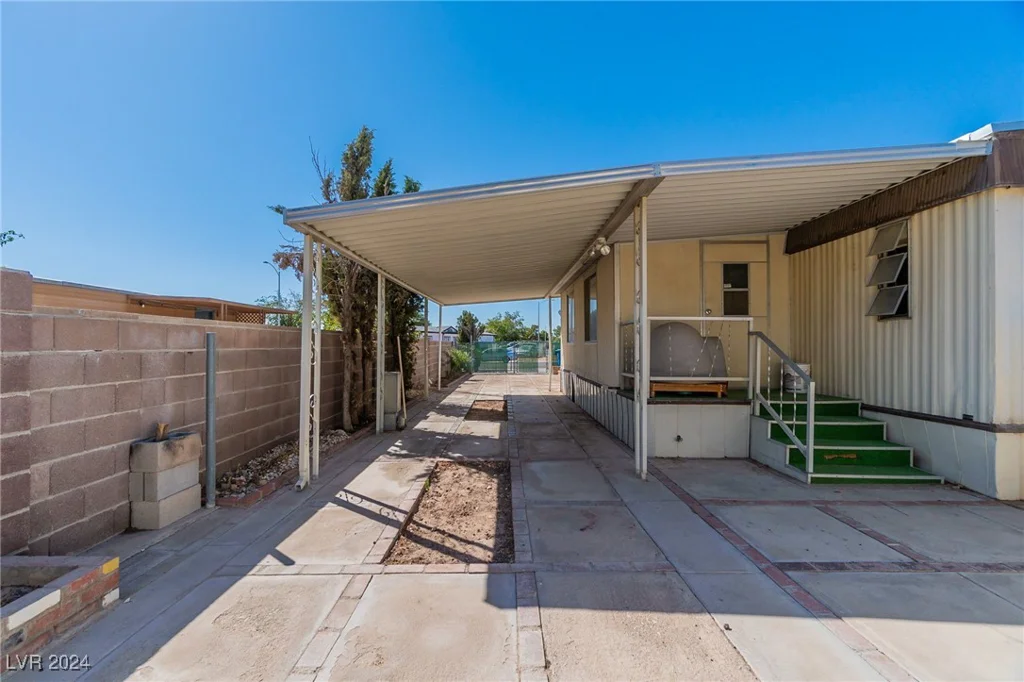 6452 Hartman, Las Vegas, NV 89108